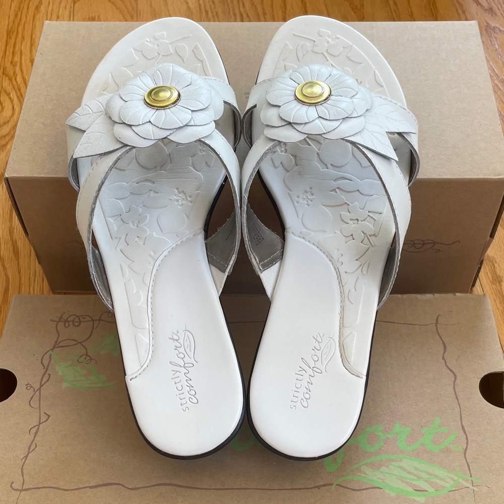 White Floral Slide Sandals with Gold Accent. The soft soles make your feet comf - Picture 2 of 7